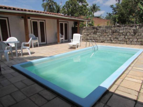 Casa dentro cond. Tenório à 50mts pé areia, térrea, ar cond split, área gourmet, cervejeira